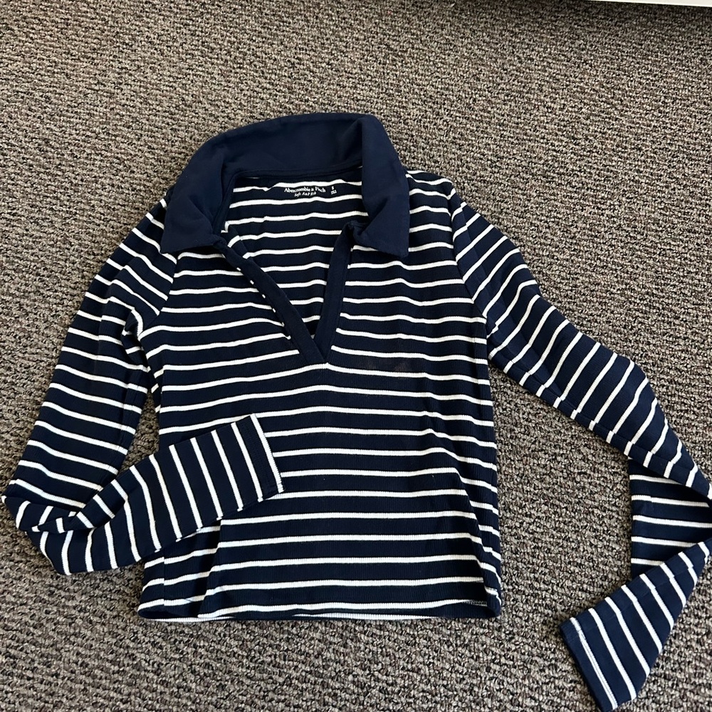 Abercrombie Cropped Sweater